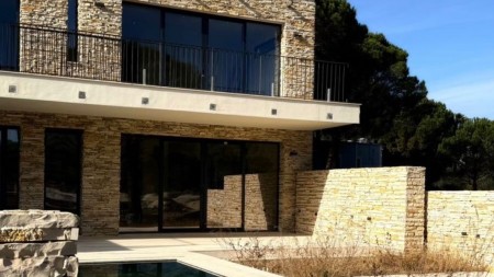 Ne Gjirin E Lalzit, Shitet Super Apartament 1+1 Me Planimetri Perfekte Ne Kompleksin Lura 5 !