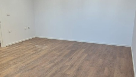 Tek Ish Stacioni i Fundit i Tiranes se Re, Shitet Super Apartament 2+1, Ideal Per Banim Dhe Investim !!!