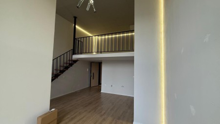 Tek Kompleksi Tirana Golden Park 3, Jepet Me Qira, Dupleks, Ideal Per Zyra Ose Biznes!!!