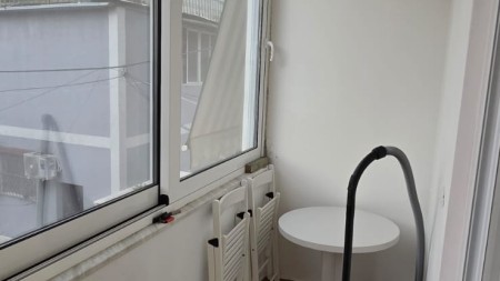 Tek Liqeni Artificial, Jepet Me Qira Super Apartament 2+1, Me Vendndodhje Perfekte dhe I Investuar Ne Detaje !!