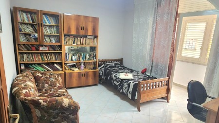 Ne Ali Dem, Jepet Me Qira Apartament 3+1, Totalisht I Mobiluar !!