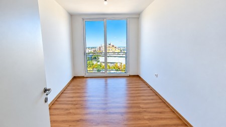 Prane Farmacise 10, Jepet Me Qira Apartament 2+1+2, Ideal Per Banim !!!
