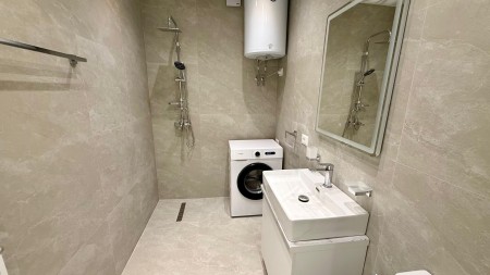 Tek Myslym Shyri, Shitet Apartament 2+1, I Investuar Totalisht Dhe Me Pamje Spektakolare!!!