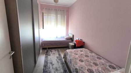 Ne Ali Dem, Tek Kompleksi Mangalem 21, Shitet Apartament 2+1 Me Hapesira Te Bollshme !!!
