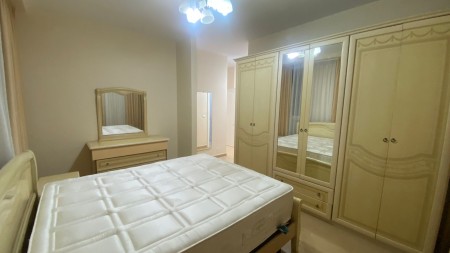 Tek Bulevardi I Ri, Jepet Me Qira Apartament 2+1+2 Me Planimetri Perfekte, Ideal Per Banim!!!