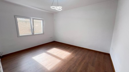 Tek Rruga Bardhyl, Shitet Apartament 2+1 I Investuar !!!