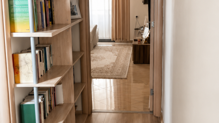 Tek Bulevardi Zogu I Pare, Perballe Me Ministrine E Drejtesise, Shitet Super Apartament 2+1, Me Lokacion Perfekt !!!