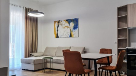 Ne Ali Dem, Tek Kompleksi Kaimi, Jepet Me Qira Apartament 1+1 Me Mobilim Komod!!!