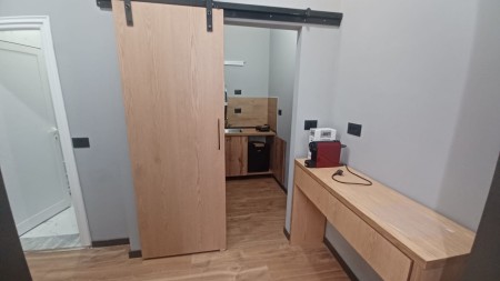 Tek Komuna E Parisit, Shitet Njesi Biznesi, Mundesi Ideale Investimi !!!