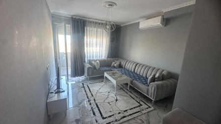 Perballe QSUT, Jepet Me Qira, Super Apartament 2+1, Totalisht I Investuar !!