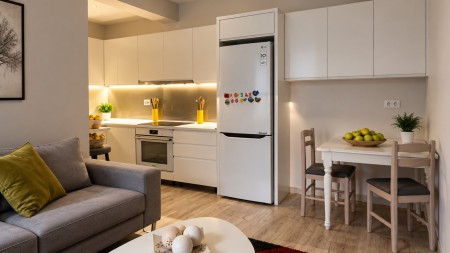 Prane Stadiumit "Dinamo", Shitet Apartament 2+1+2, Mundesi Shfrytezimi Per Njesi Biznesi !!