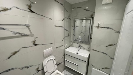 Tek Liqeni I Thate, Jepet Me Qira Apartament 2+1+2, Me 2 Poste Parkimi Te Perfshira Ne Cmim!!!