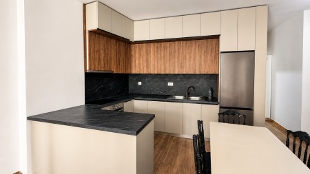 Ne Astir, Tek Kompleksi Jolla, Shitet Apartament 2+1, Totalisht I Investuar !!