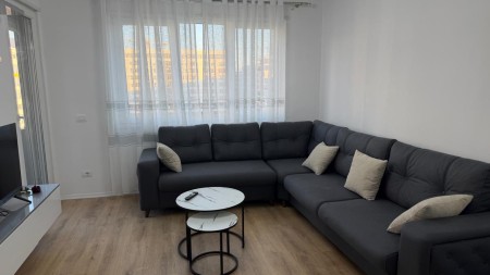 Tek Univers City, Jepet Me Qira Apartament 2+1+Post Parkimi!!