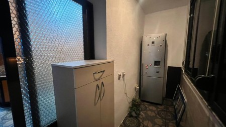 Ne Laprake, Jepet Me Qira Apartament 2+1 I Mobiluar!!!