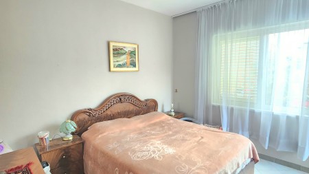 Ne Ali Dem, Jepet Me Qira Apartament 3+1, Totalisht I Mobiluar !!