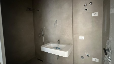 Ne Rrugen Jordan Misja, Shitet Apartament 1+1 I Sapo Perfunduar!
