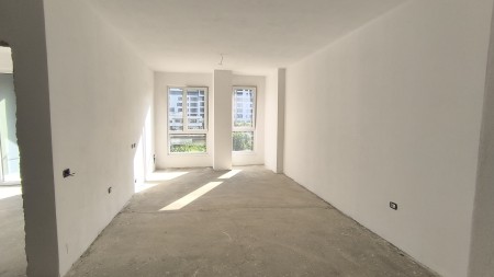 Tek Splendor Residence, Shitet Apartament 2+1+2, Me Planimetri Te Rregullt, Ne Faze Perfundimtare !!!