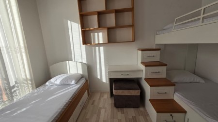 Tek Kompleksi Delijorgji, Jepet Me Qira Super Apartament 2+1+2 Me Mobilim Komod Gati Per Banim!!!