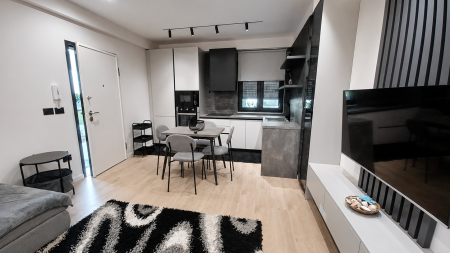 Tek Kodra E Priftit, Jepet Me Qira, Super Apartament 1+1 I Sapo Investuar Dhe I Pa Banuar Me Pare!!!