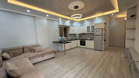 Ne Fresk, Shitet Apartament 2+1, Me Planimetri Perfekte !!