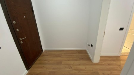 Ne Vasil Shanto, Shitet Apartament 1+1 Me Planimetri Perfekte!!