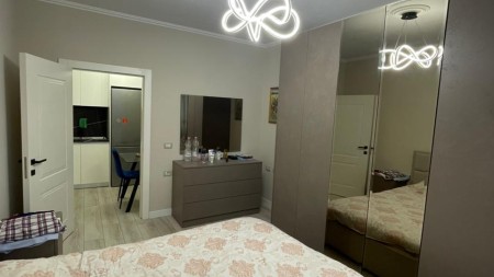 Tek Rruga E Kosovareve, Jepet Me Qira Apartament 1+1 I Mobiluar Ne Detaj Dhe Me Pamje!!