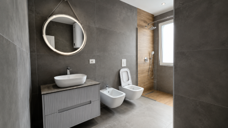 Tek Komuna E Parisit, Prane Cristal Center Shitet Apartament 1+1 Ideal Per Investim !