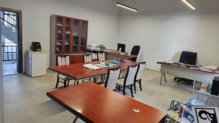 OKAZION!! Prane Rr. Jordan Misja, Shitet Ambient Biznesi Per Tipologji Te Ndryshme Biznesi !!!
