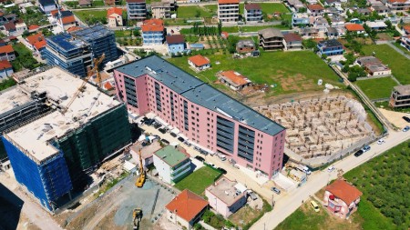 Ne Paskuqan, Tek "Shehu Konstruksion", Shitet Apartament 2+1 Me Verande !!
