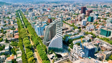Mundesi Pagese Me Keste!! Tek "Ekspozita Building", Shitet Apartament 2+1+2, Me Organizim Perfekt !!