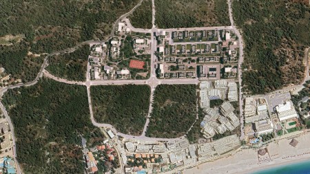 Tek Kompleksi Square Village, Ne Dhermi, Shitet Garsoniere Ideale Per Investim !!!