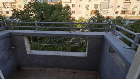 Tek Vasil Shanto, Shitet Super Apartament 2+1, Ideal Per Banim Dhe Per Investim !!!