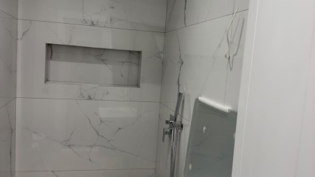 Tek Rruga Jordan Misja, Shitet Apartament 2+1+2 Totalisht I Investuar!!