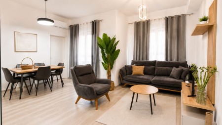 Tek Kompleksi Mangalem 21, Jepet Me Qira Apartament 1+1, Gati Per Banim !!!
