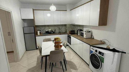 Ne Astir, Jepet Me Qira Apartament 2+1+2, Me Post Parkimi!!