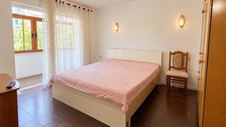 Ne Porcelan, Shitet Apartament 3+1 I Bollshem !!!