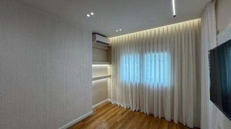 Prane Pazarit Te Ri, Shitet Apartament 1+1, Me Planimetri Te Rregullt!!