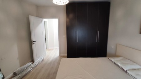 Tek Selvia, Jepet Me Qira Apartament 1+1 Totalisht I Investuar!!