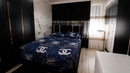 Tek Stadiumi Dinamo, Prane Rruges Kryesore, Shitet Apartament 1+1 Ideal Per Banim Ose Investim !!!
