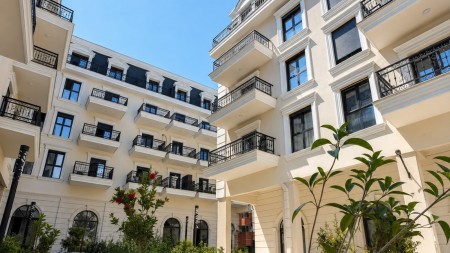 Tek Tirana Porta E Re, Shitet Apartament 2+1+2 Me Planimetri Perfekte !!!