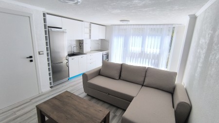 Tek 5 Maji, Jepet Me Qira Apartament 1+1, I Sapo Investuar !!!