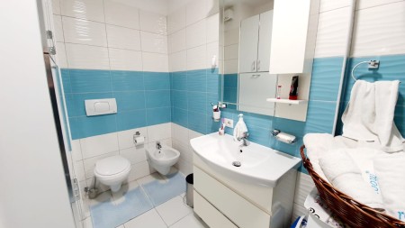 Tek "Kompleksi Magnet", Shitet Apartament 3+1, Super I Investuar!