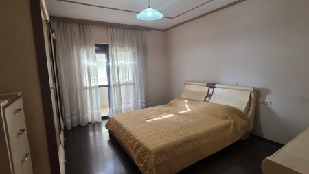 Tek Kodra e Diellit, Shitet Super Apartament 2+1, Me Location Perfekt !!