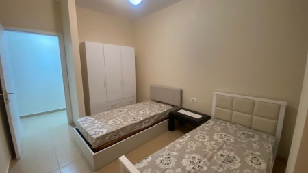 Tek Bulevardi I Ri, Jepet Me Qira Apartament 2+1+2 Me Planimetri Perfekte, Ideal Per Banim!!!