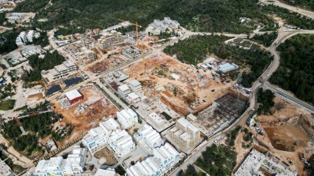 Okazion Kleringu! Tek Kompleksi Square Village, Ne Dhermi, Shitet Apartament 1+1+ Verande!!!