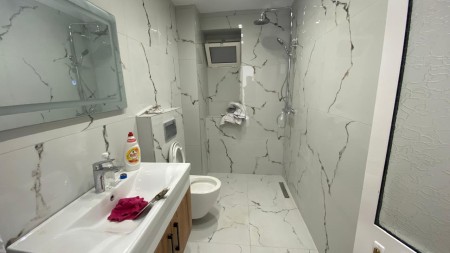 Tek 21-Dhjetori, Shitet Dyqan Totalisht I Investuar!!