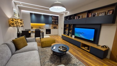 Tek Brryli, Shitet Super Apartament 1+1, Me Strukture Te Rregullt Dhe I Investuar Totalisht !!!!