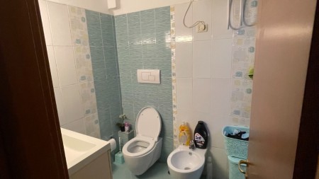 Ne Ali Dem, Shitet Apartament 2+1, Me Hapesira Te Bollshme !!