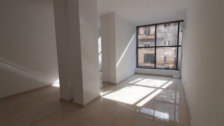 Ne Myslym Shyr, Jepet Me Qira Ambient Per Zyra Ne Nje Pallat Te Ri !!